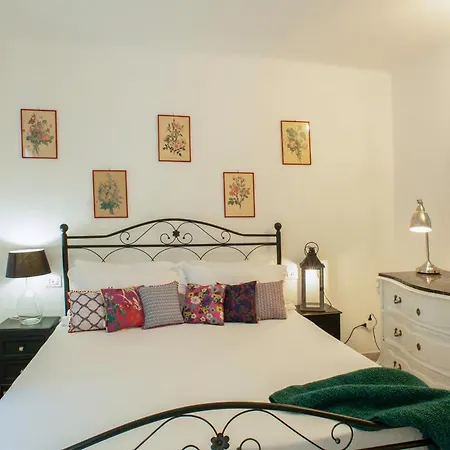 Small Antique ラ・スペツィア