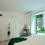 Small Antique Appartement