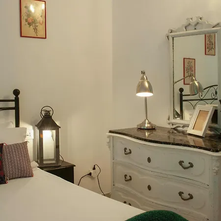 Apartment Small Antique La Spezia