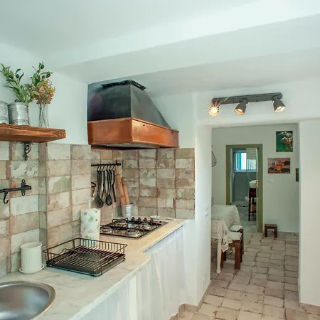 Apartment Small Antique La Spezia