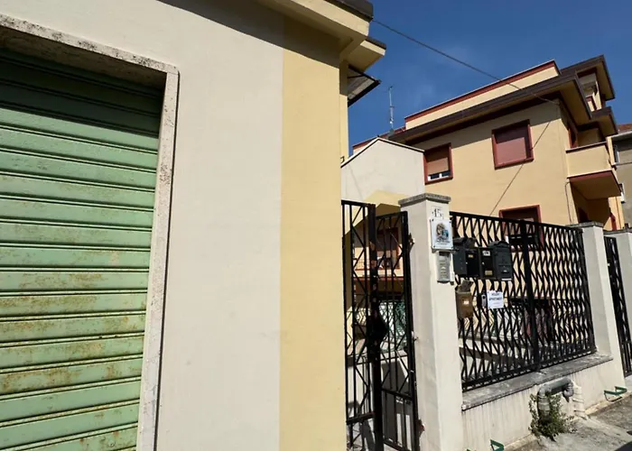 Small Antique Apartman *