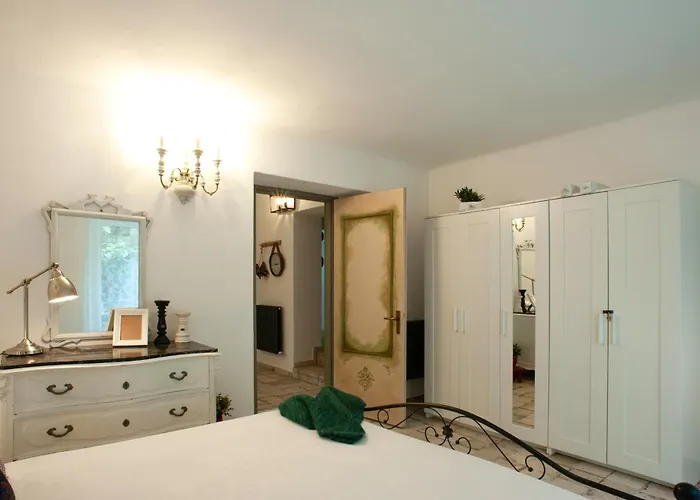 Small Antique La Spezia